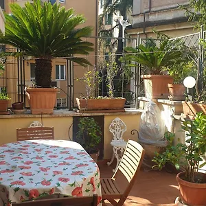  Appartamento 2mg: Con Terrazzo Nel Cuore Di Roma!