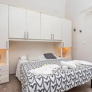 Bed.da Appartamento Aeroporto di Catania Fontana Rossa